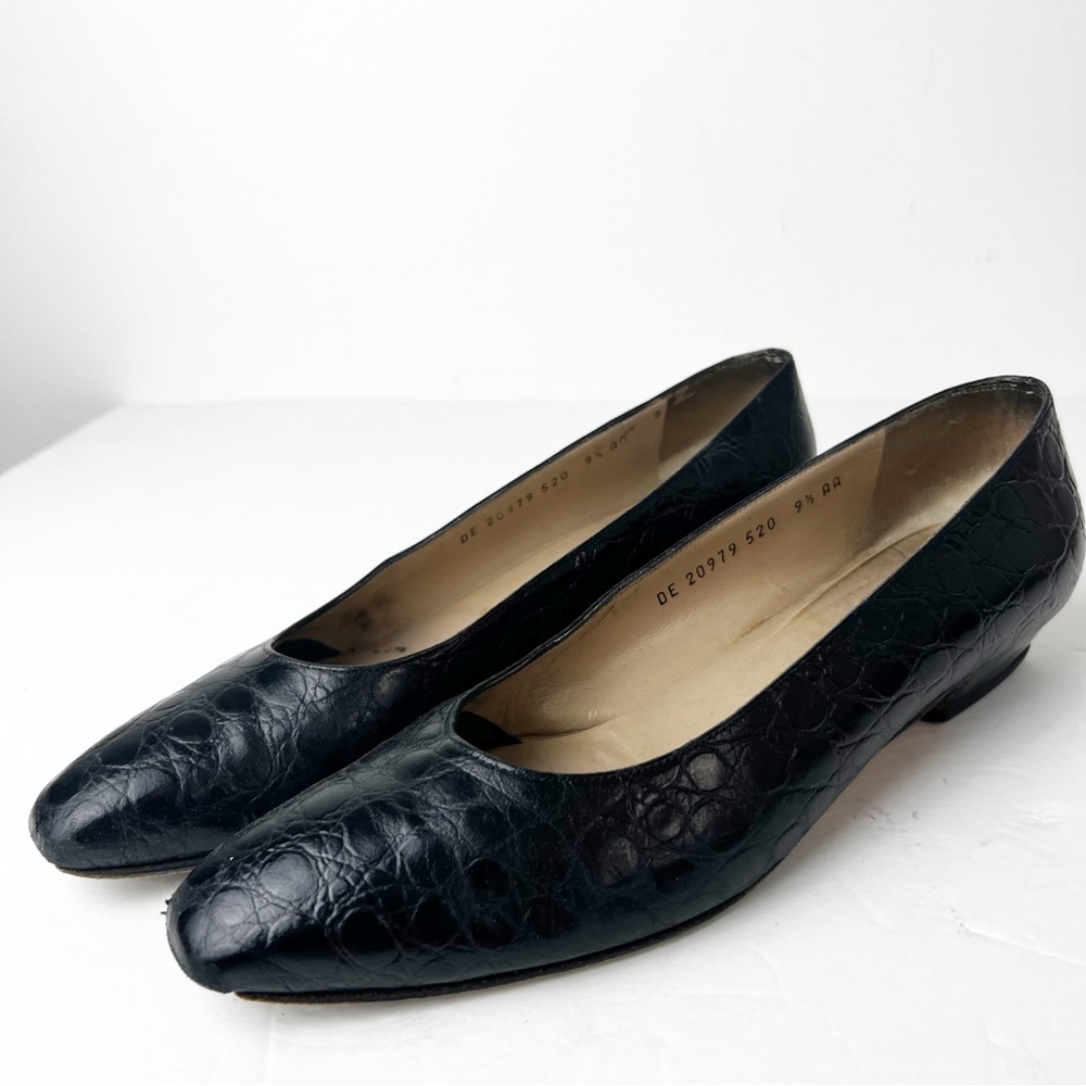 SZ 9.5 AA Salvatore Ferragamo Vintage Black Pumps - Picture 2 of 7